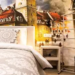 Okbrasov - & In The Heart Of Old Town, Moments Away From The Black Church דירה