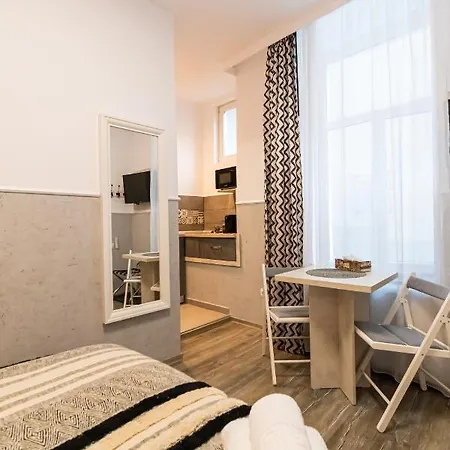 Apartment Okbrasov - & In The Heart Of Old Town, Moments Away From The Black Church Brașov