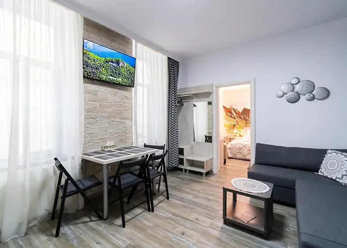 아파트 Okbrasov - & In The Heart Of Old Town, Moments Away From The Black Church