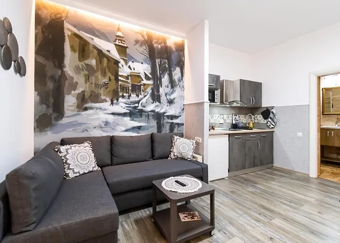 아파트 Okbrasov - & In The Heart Of Old Town, Moments Away From The Black Church