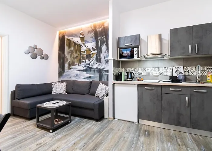 公寓 Okbrasov - & In The Heart Of Old Town, Moments Away From The Black Church 布拉索夫