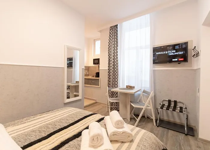 아파트 Okbrasov - & In The Heart Of Old Town, Moments Away From The Black Church *